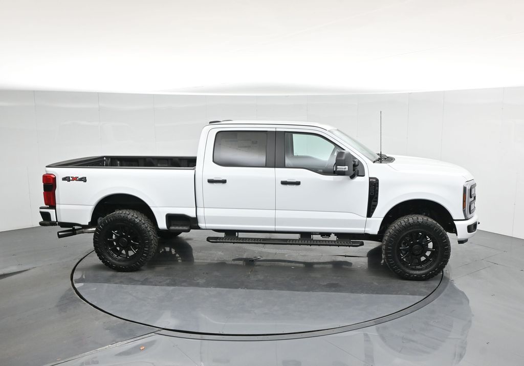 2025 Ford F-250 photo 34