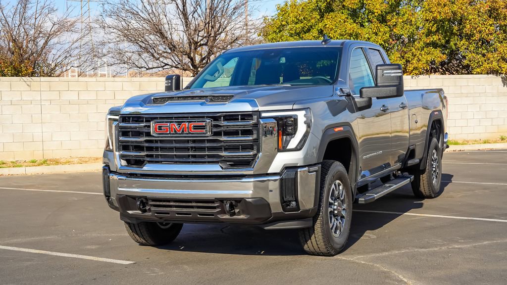 2025 Gmc Sierra 2500 HD SLE photo 2