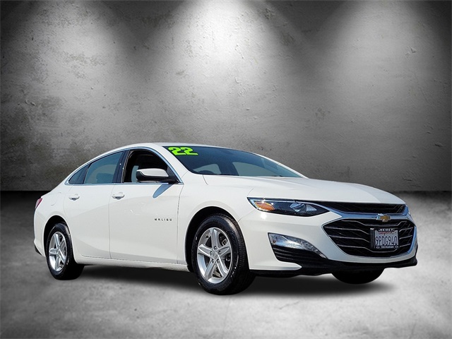 2022 Chevrolet Malibu 1LT photo 2