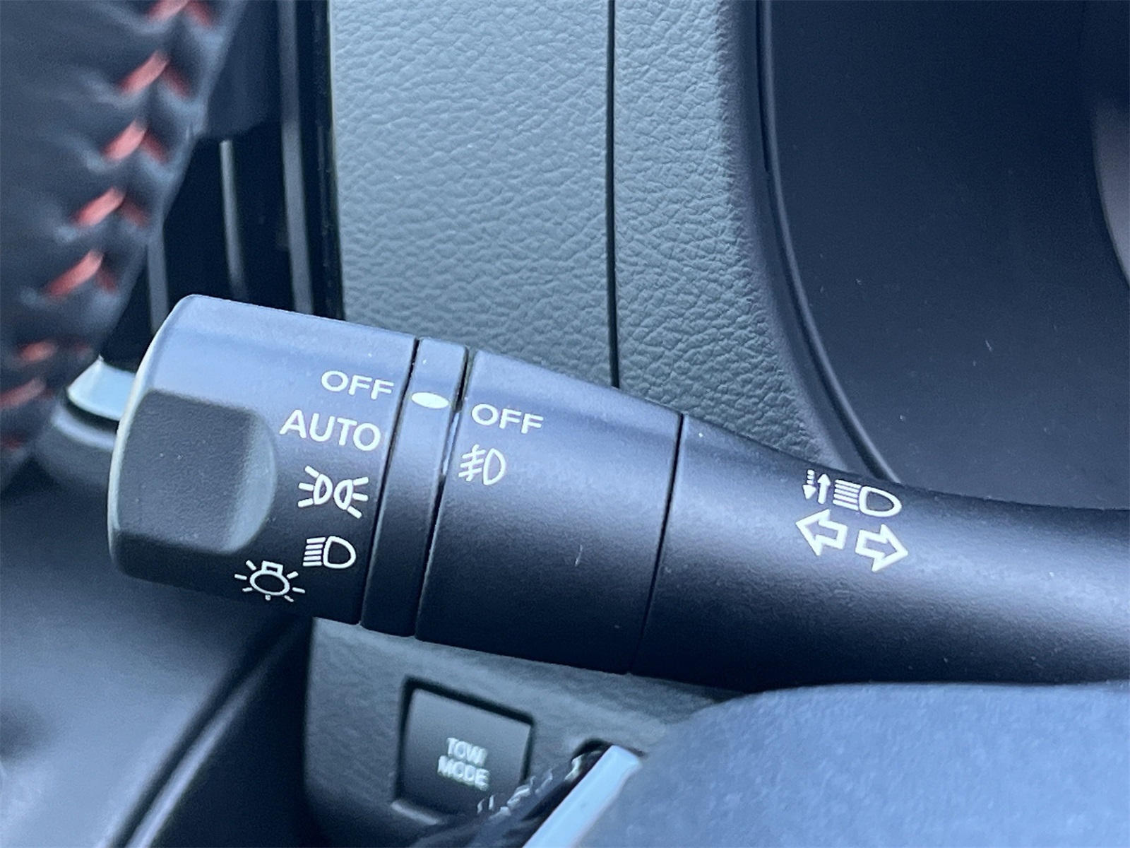 2025 Nissan Frontier PRO-4X photo 14