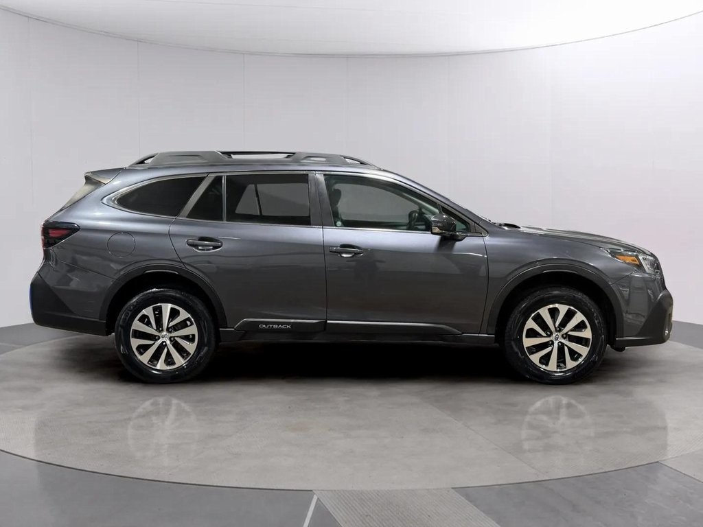 2021 Subaru Outback Premium photo 2