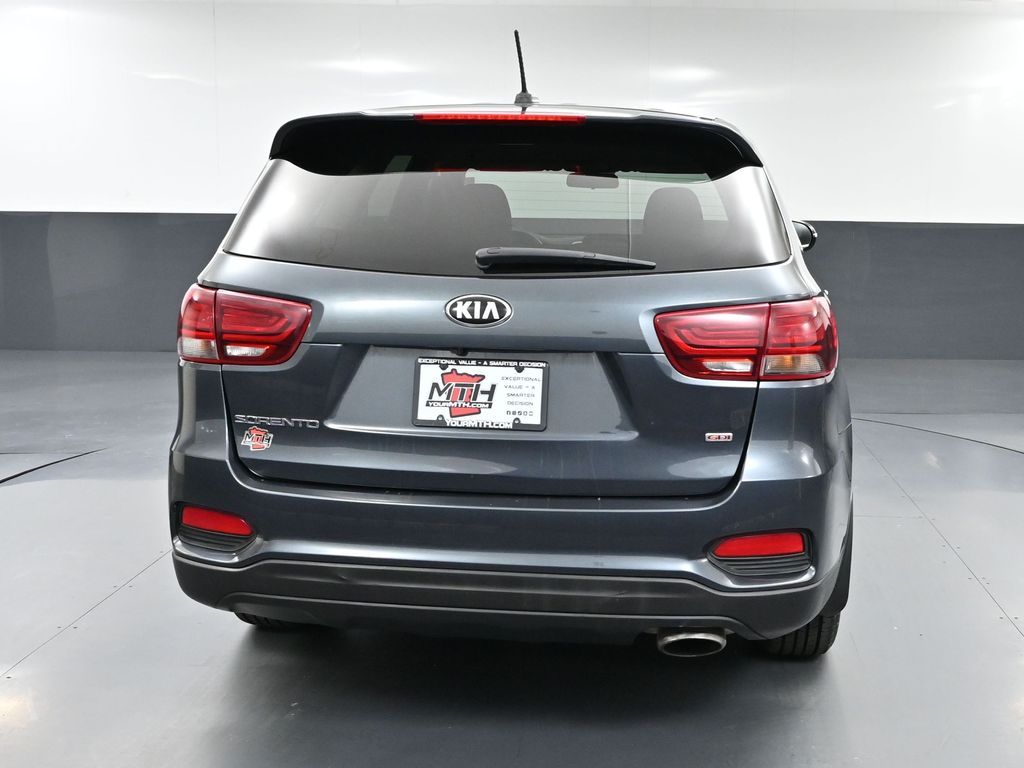 2020 Kia Sorento LX photo 5