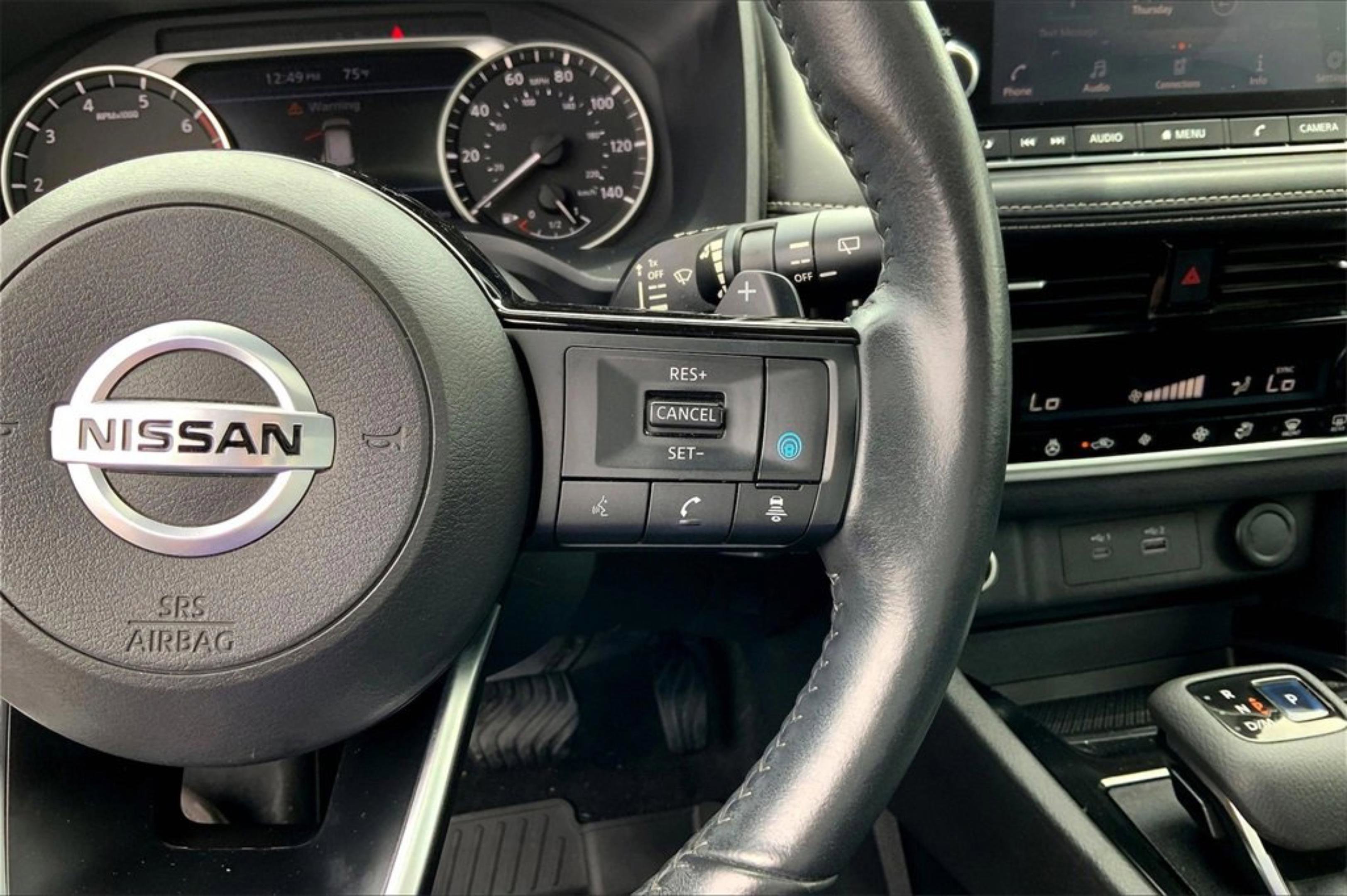 2021 Nissan Rogue SV photo 17