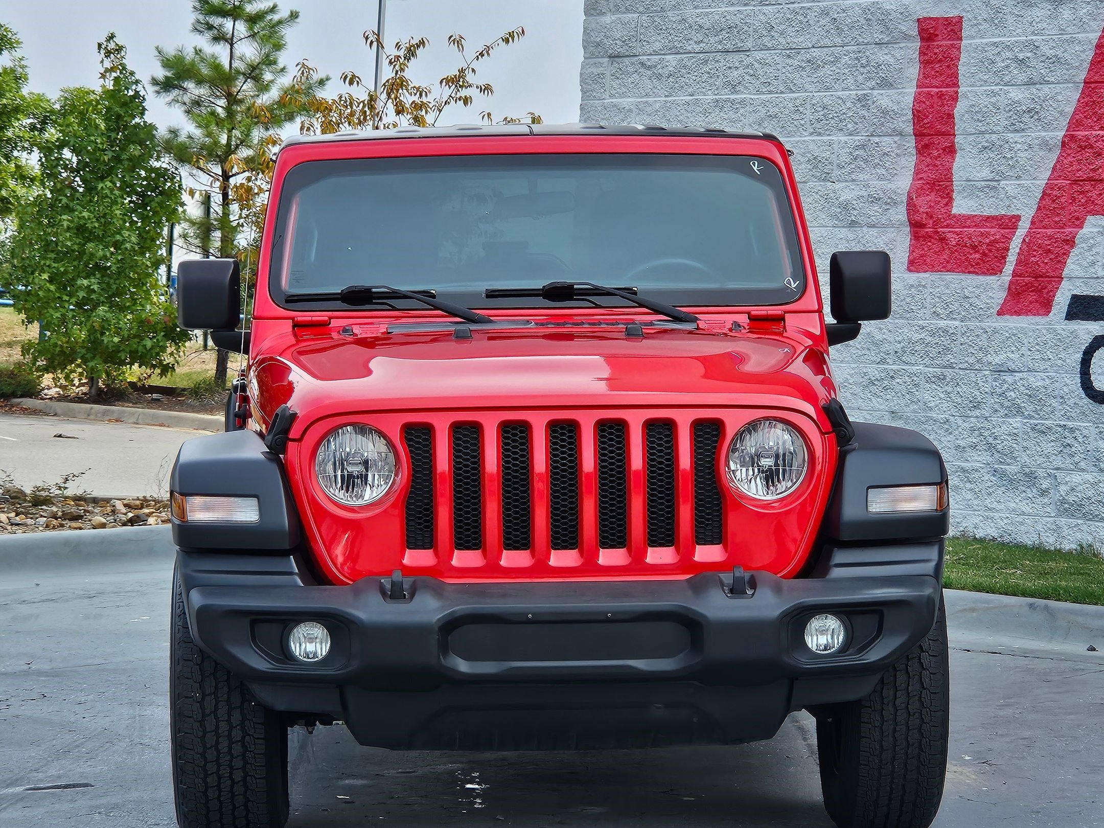 2018 Jeep Wrangler Unlimited Sport photo 2