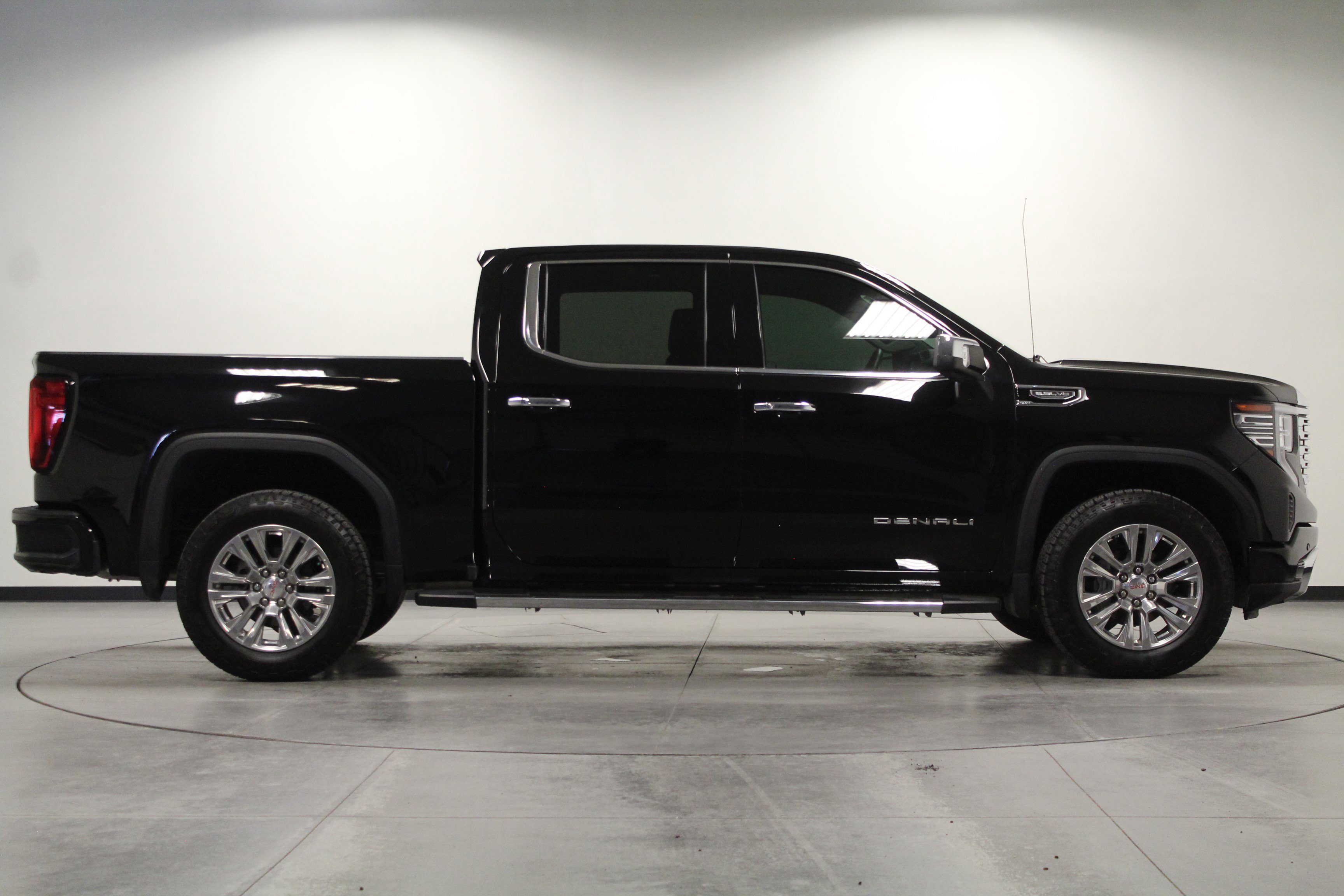 2023 Gmc Sierra 1500 Denali photo 2