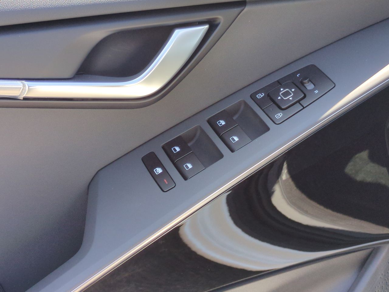 2025 Kia Niro Plug-In Hybrid EX photo 19