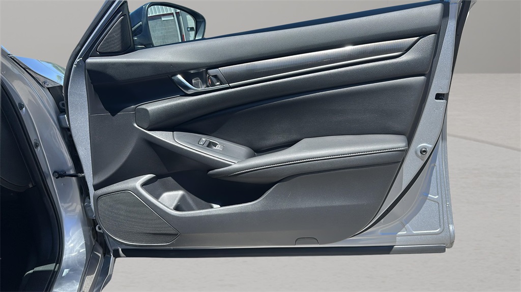 2022 Honda Accord Sport photo 12