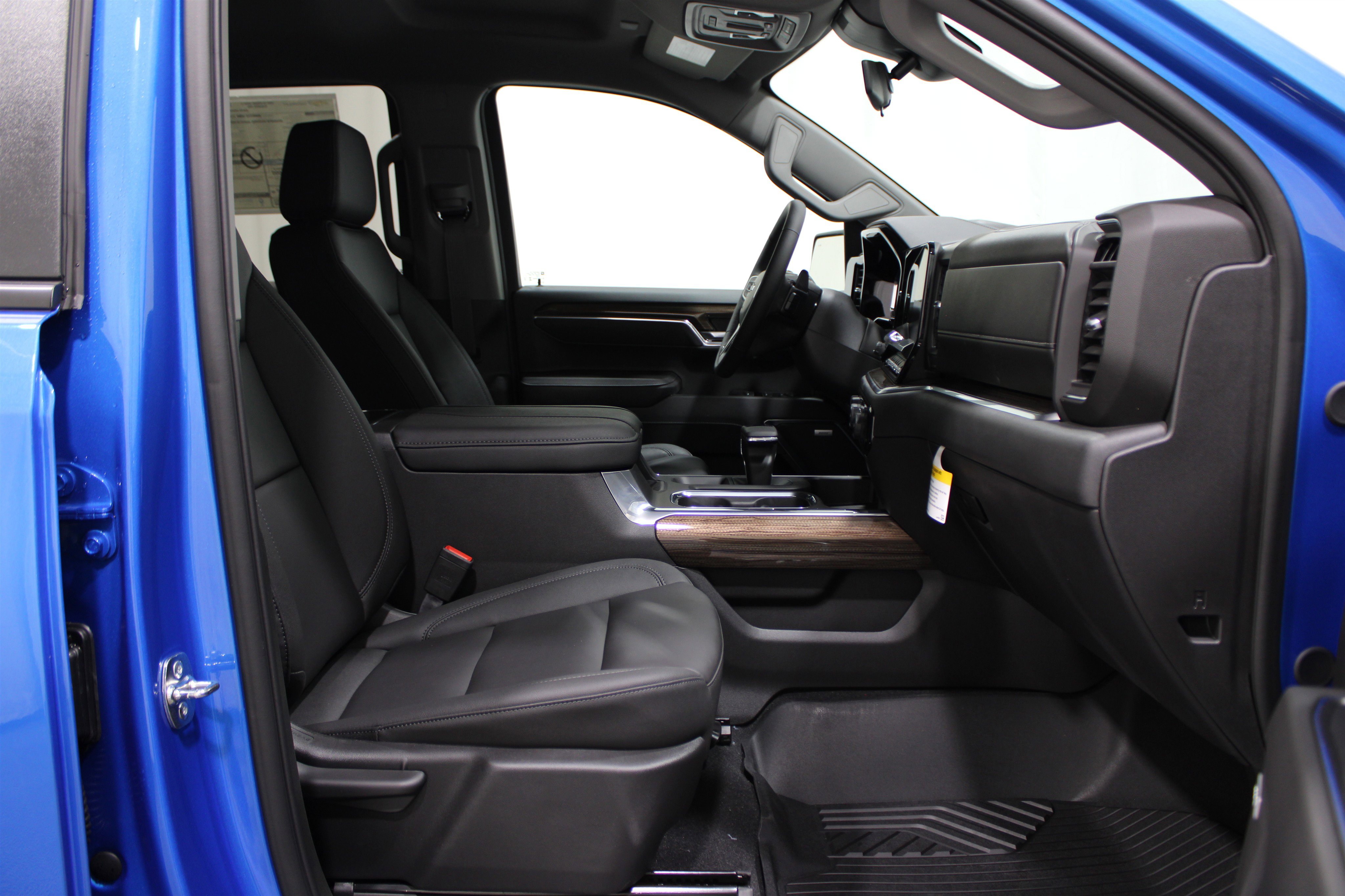 2026 Chevrolet Silverado 1500 LT Trail Boss photo 22
