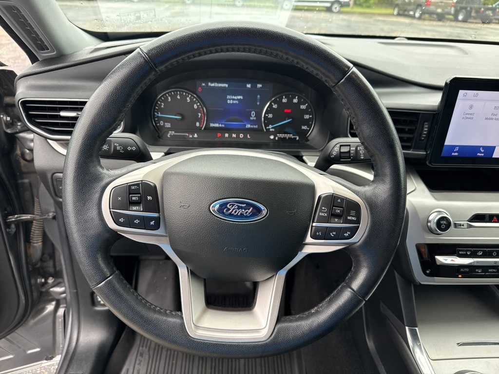 2022 Ford Explorer XLT photo 2
