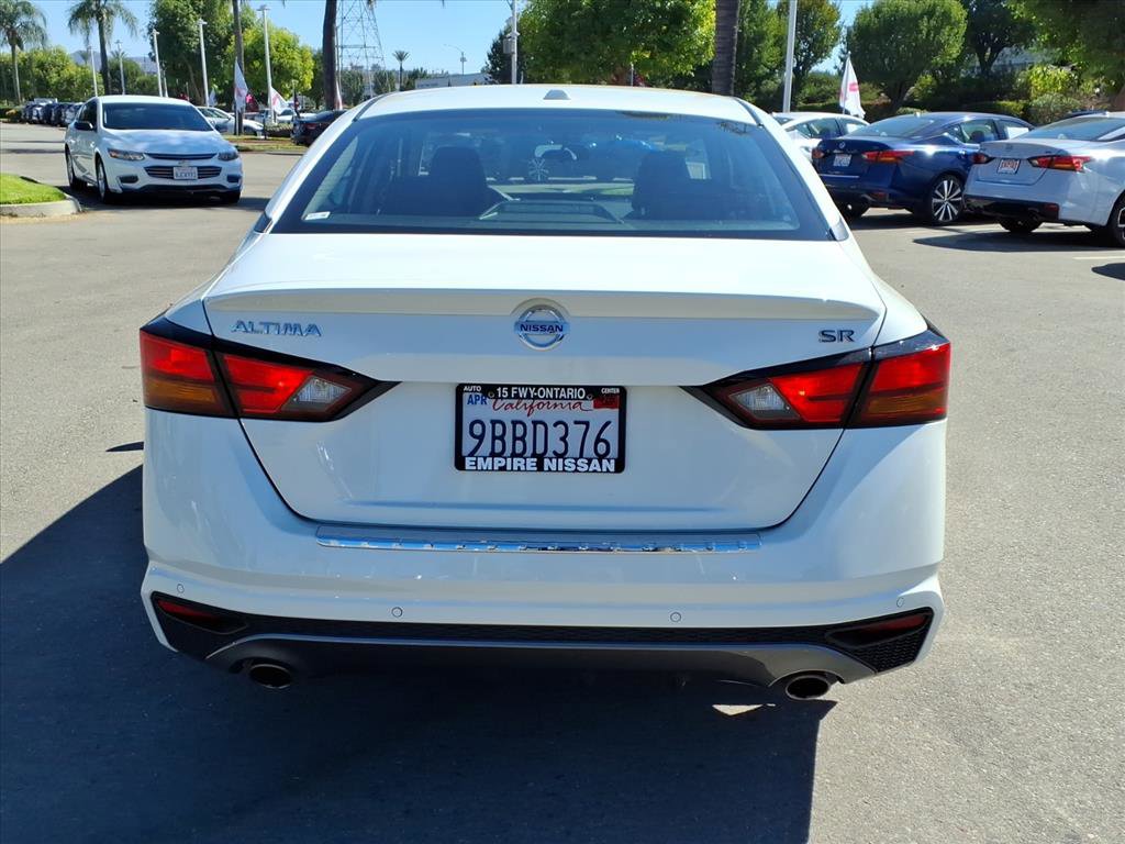2022 Nissan Altima 2.5 SR photo 4