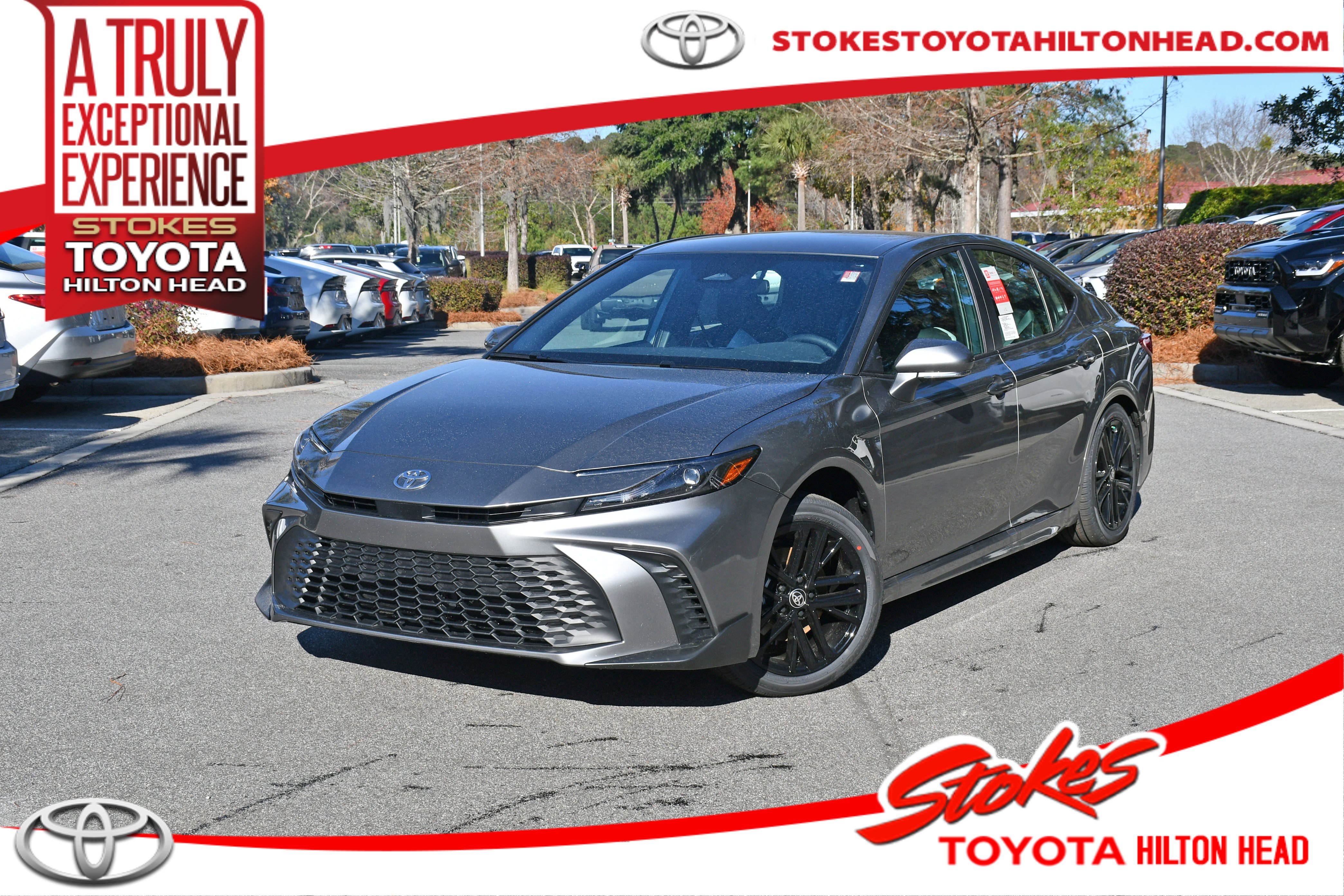 2026 Toyota Camry SE's photo