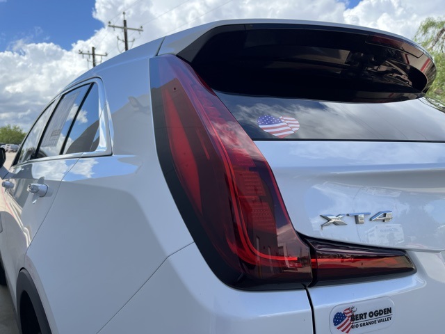 2024 Cadillac XT4 Luxury photo 8
