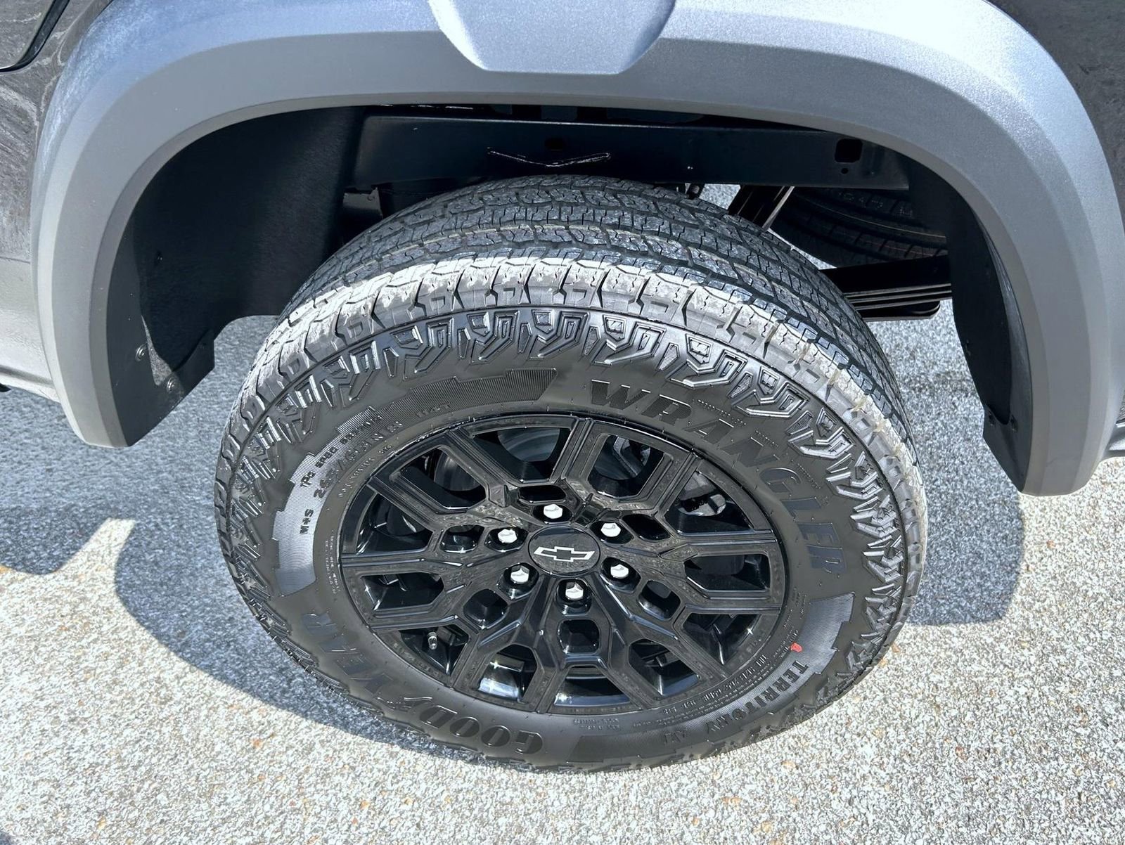 2026 Chevrolet Colorado Trail Boss photo 21