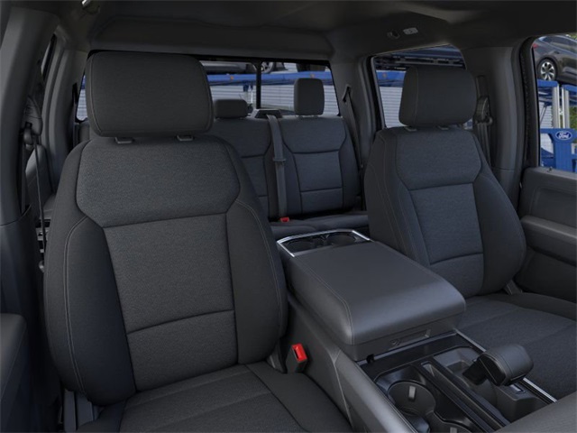 2025 Ford F-150 XLT photo 8