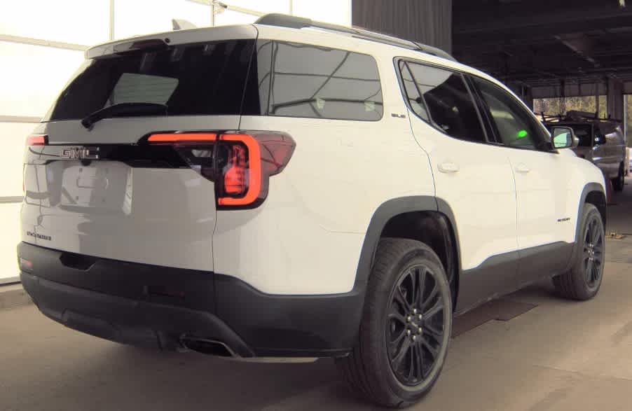 2023 Gmc Acadia SLE photo 3