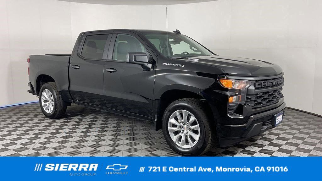 Used 2025 Black Chevrolet Custom image 1