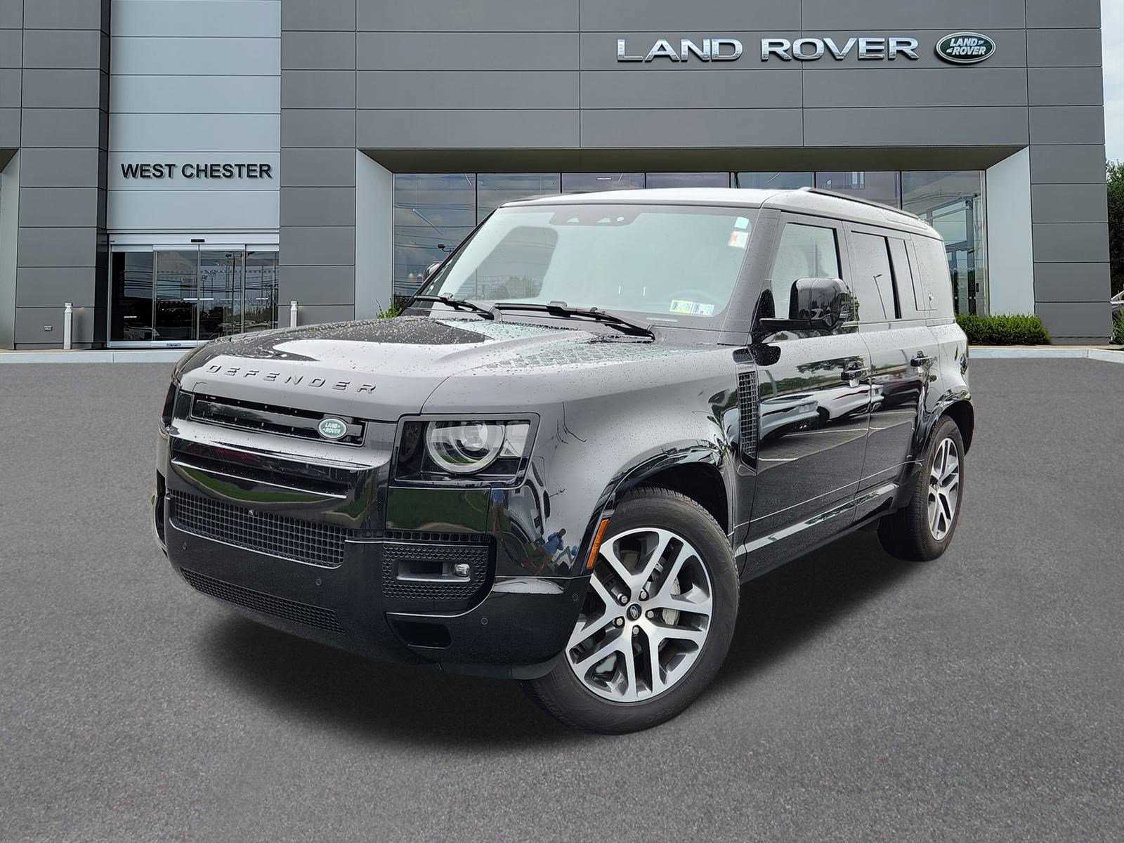 2024 Land Rover Defender X-Dynamic SE's photo