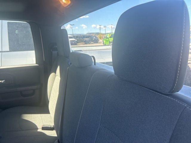 2022 Ram 1500 Classic Warlock photo 8