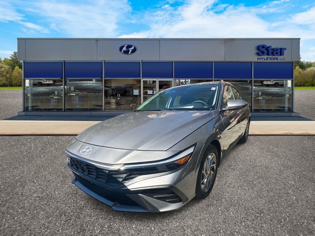 2024 Hyundai Elantra Hybrid photo 4