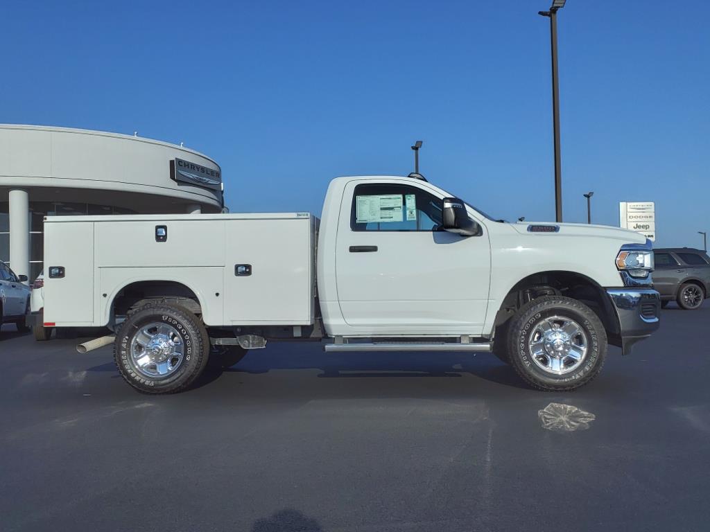 2024 Ram 2500 Tradesman photo 2