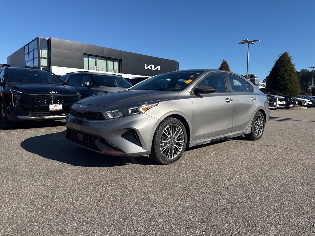 2023 Kia Forte GT-Line's photo