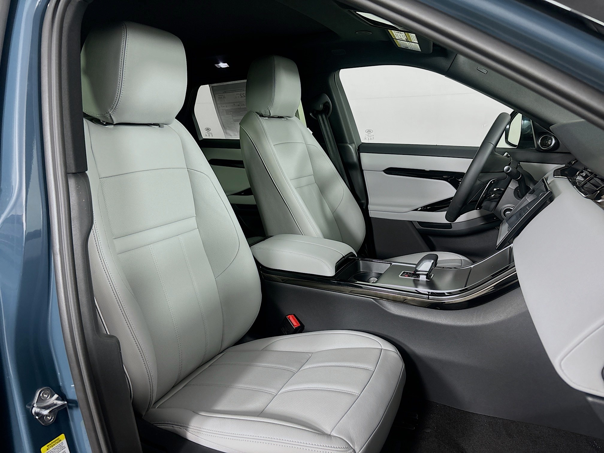 2026 Land Rover Range Rover Evoque S photo 26