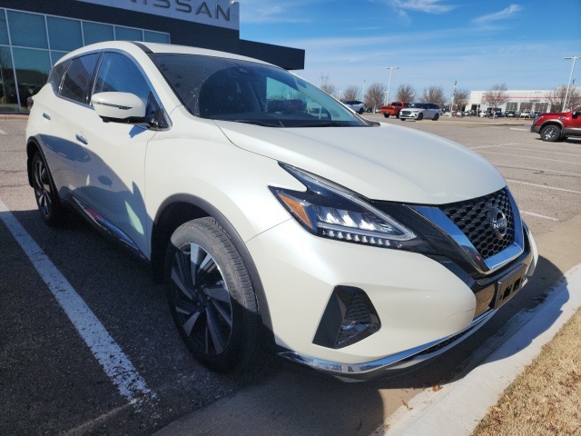 2024 Nissan Murano SL's photo