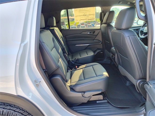 2026 Chevrolet Traverse photo 10