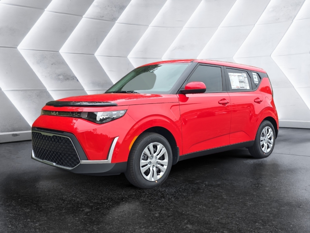 2025 Kia Soul LX's photo