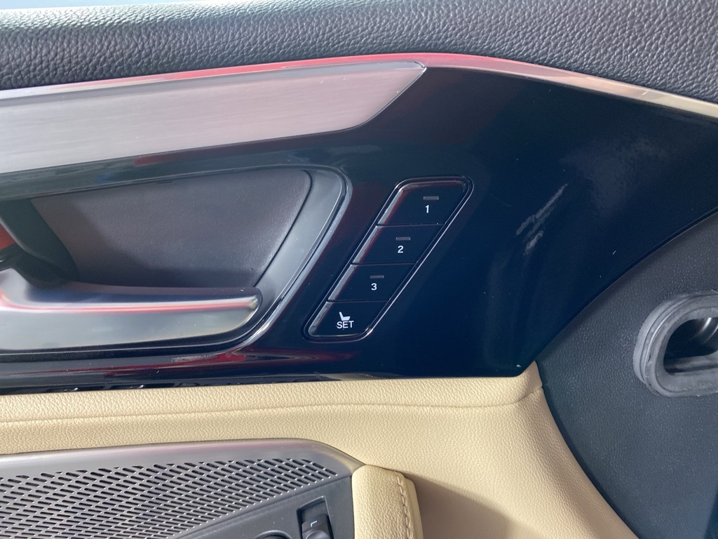 2023 Acura MDX SH-AWD photo 9