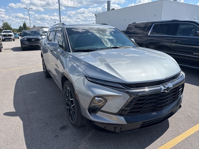 2023 Chevrolet Blazer RS photo 3