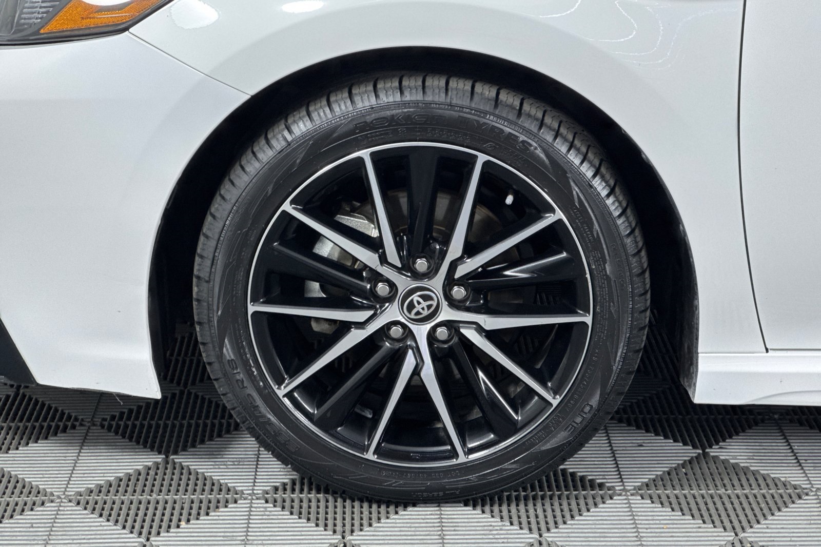 2024 Toyota Camry SE photo 23