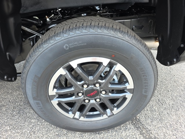 2025 Toyota Tacoma TRD Sport 4x4 Double Cab photo 5