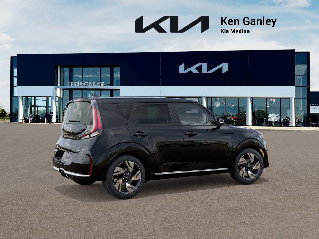 2025 Kia Soul GT-Line photo 4