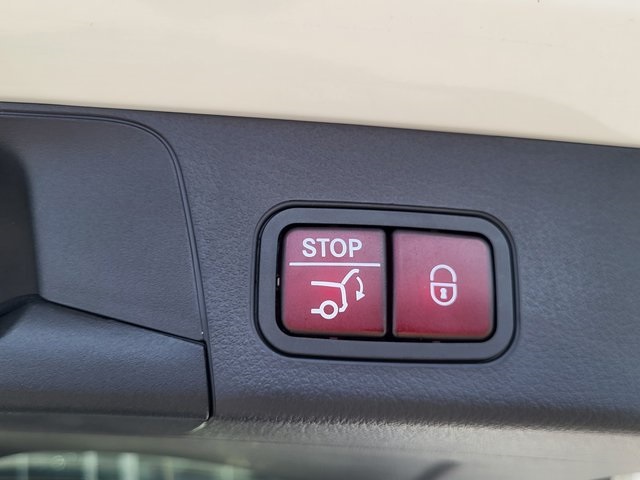2024 Mercedes Benz EQB photo 5