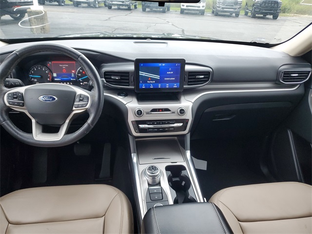 2022 Ford Explorer XLT photo 11