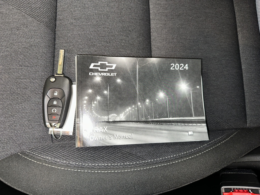 2024 Chevrolet Trax photo 14