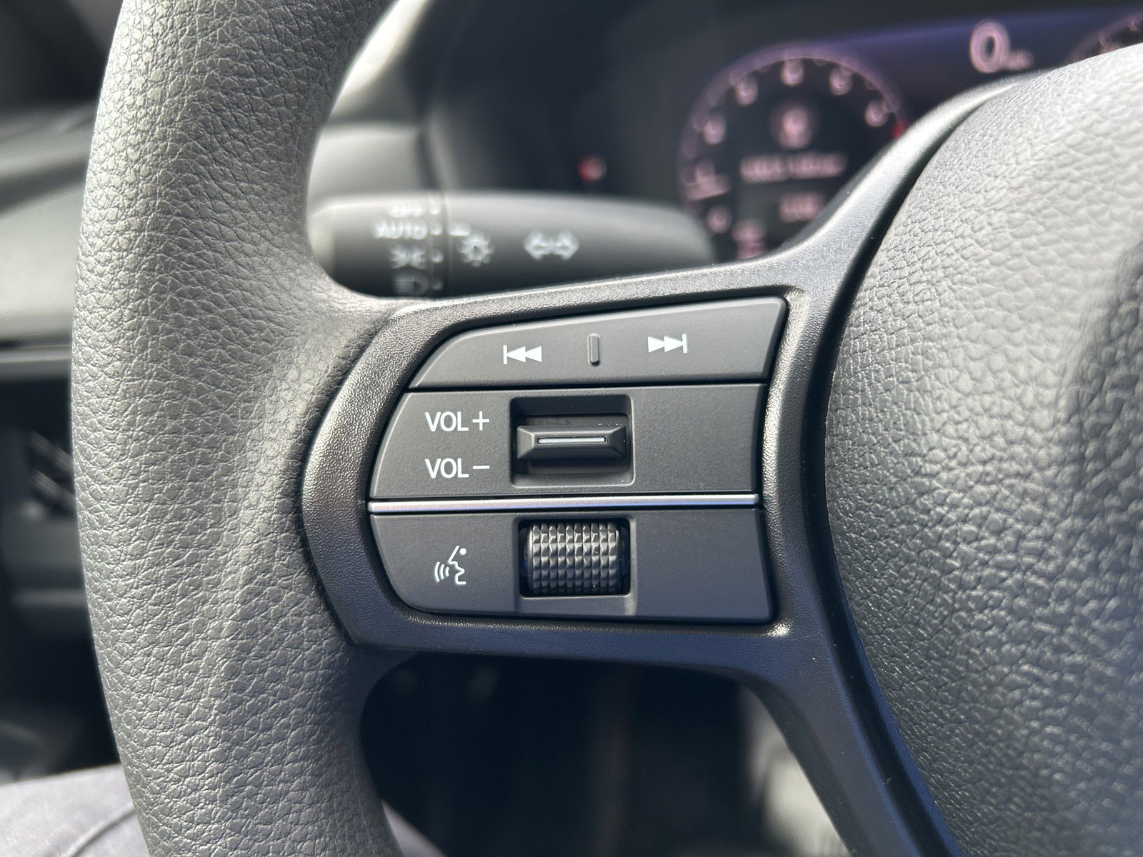 2025 Honda Accord 1.5T LX photo 17
