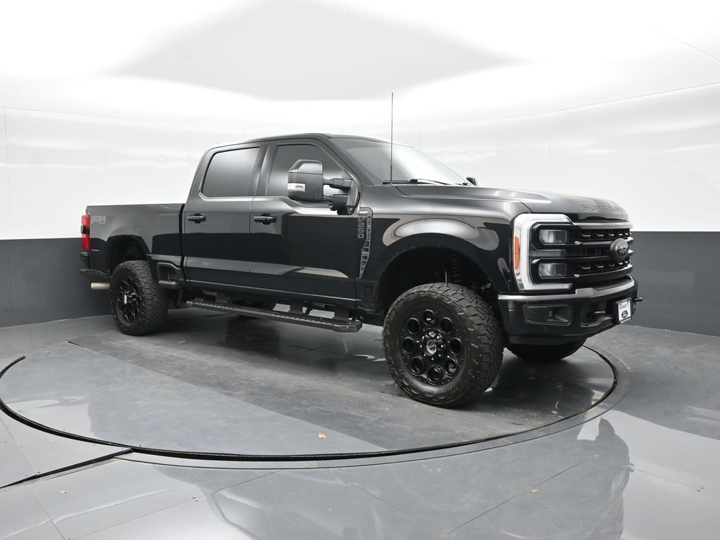 2023 Ford F-250 photo 16