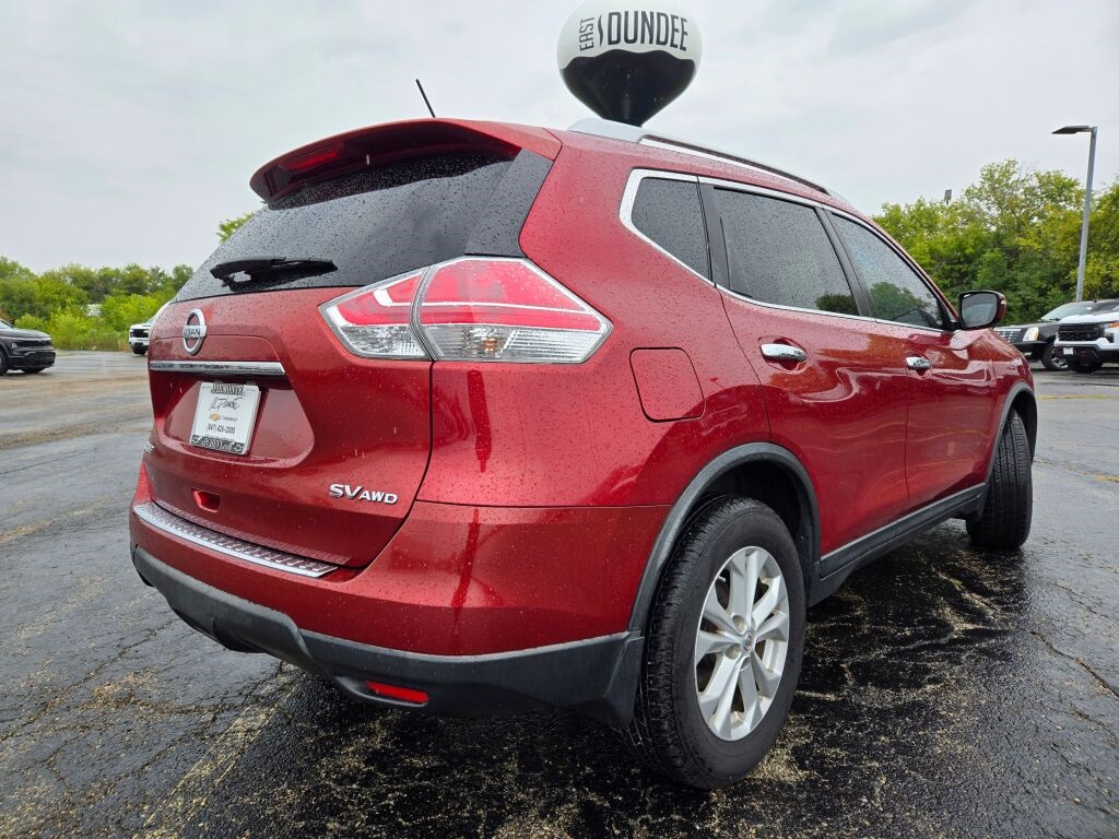 2016 Nissan Rogue SV photo 10