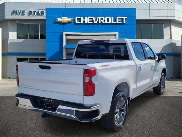2026 Chevrolet Silverado 1500 LT photo 2
