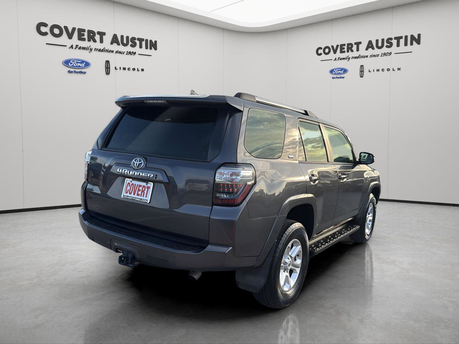 2021 Toyota 4Runner SR5 Premium photo 4