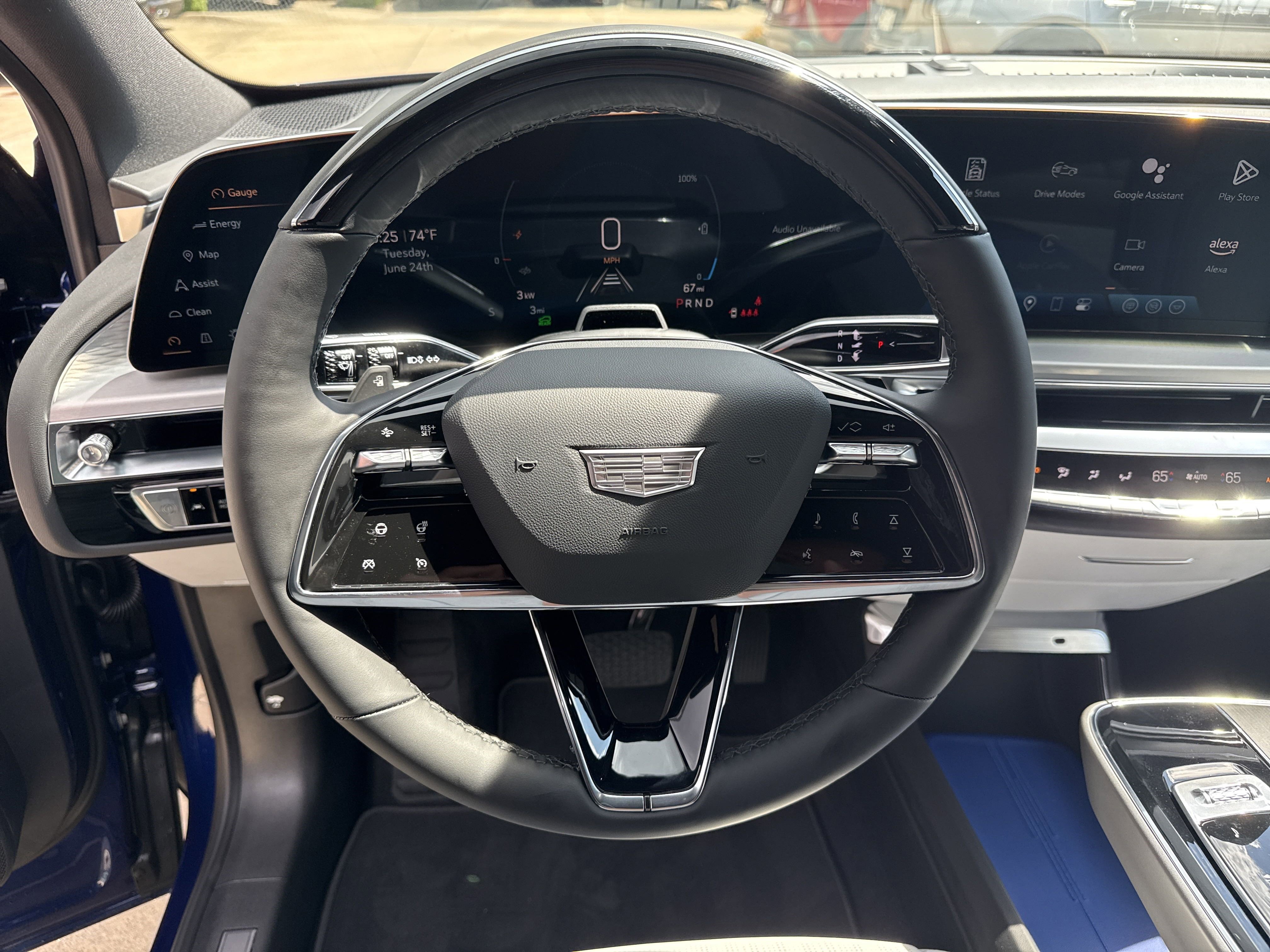 2025 Cadillac Lyriq Sport photo 12