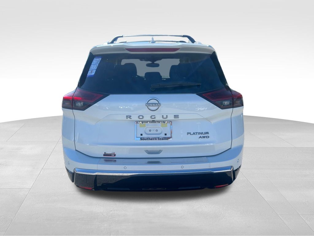 2026 Nissan Rogue Platinum photo 3