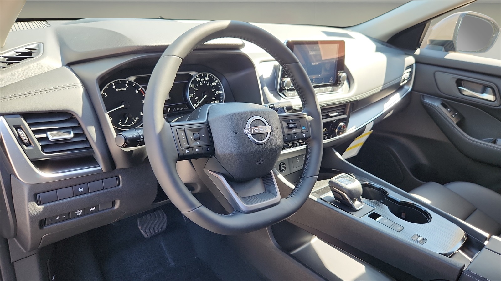 2025 Nissan Rogue SV photo 8