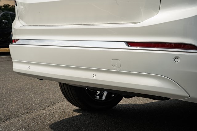 2026 Volvo XC90 T8 Plus photo 7