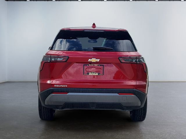 2026 Chevrolet Equinox LT photo 4