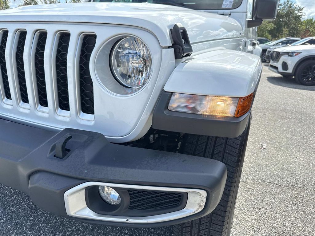 2023 Jeep Gladiator Overland photo 10