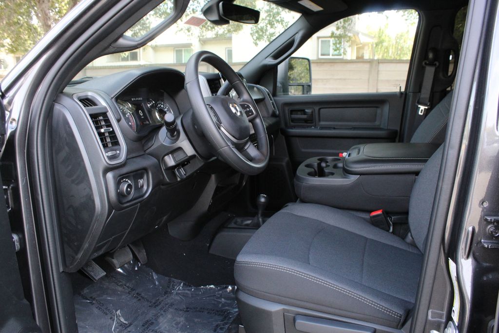 2024 Ram 2500 Tradesman photo 7