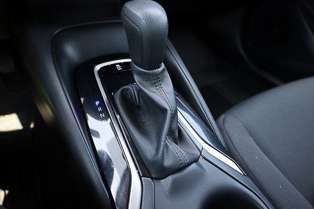2024 Toyota Corolla LE photo 2